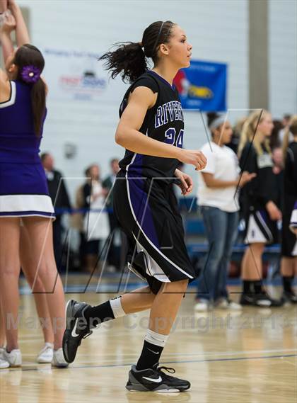 Thumbnail 3 in Riverton vs. Layton (UHSAA 5A Final) photogallery.
