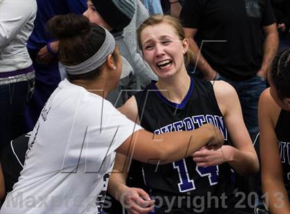 Thumbnail 2 in Riverton vs. Layton (UHSAA 5A Final) photogallery.