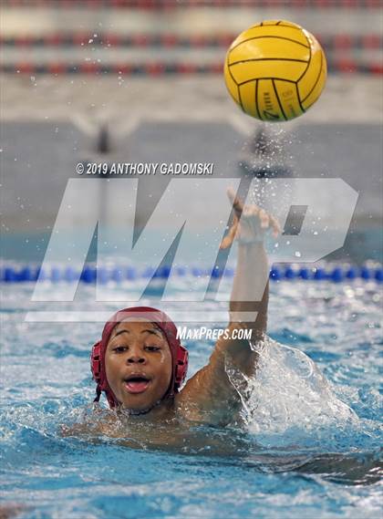 Thumbnail 1 in Von Steuben vs Julian (6th Annual Windy City Classic) photogallery.