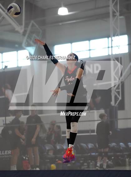 Thumbnail 1 in HCYA vs. Tyler HEAT (Aggieland Come and Take It Regional Showdown) photogallery.