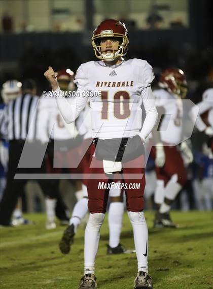 Thumbnail 1 in Riverdale @ Lebanon (TSSAA 6A 2nd Round Playoff) photogallery.