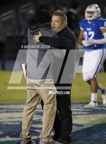 Thumbnail 2 in Riverdale @ Lebanon (TSSAA 6A 2nd Round Playoff) photogallery.