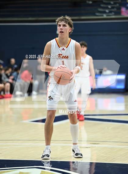 Thumbnail 3 in Shaker Heights vs. Brecksville-Broadview Heights (OHSAA Division 2 Regional Semifinal) photogallery.