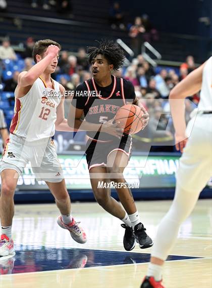 Thumbnail 1 in Shaker Heights vs. Brecksville-Broadview Heights (OHSAA Division 2 Regional Semifinal) photogallery.