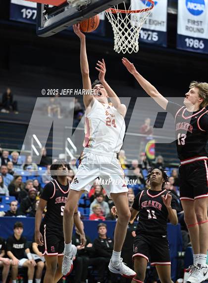 Thumbnail 2 in Shaker Heights vs. Brecksville-Broadview Heights (OHSAA Division 2 Regional Semifinal) photogallery.