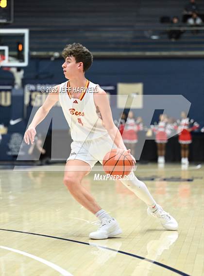Thumbnail 3 in Shaker Heights vs. Brecksville-Broadview Heights (OHSAA Division 2 Regional Semifinal) photogallery.