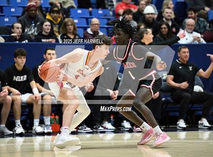 Thumbnail 2 in Shaker Heights vs. Brecksville-Broadview Heights (OHSAA Division 2 Regional Semifinal) photogallery.