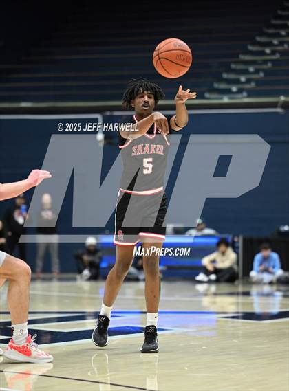 Thumbnail 1 in Shaker Heights vs. Brecksville-Broadview Heights (OHSAA Division 2 Regional Semifinal) photogallery.