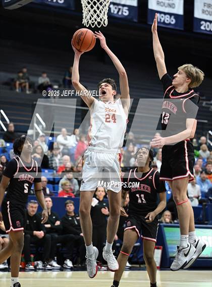 Thumbnail 2 in Shaker Heights vs. Brecksville-Broadview Heights (OHSAA Division 2 Regional Semifinal) photogallery.