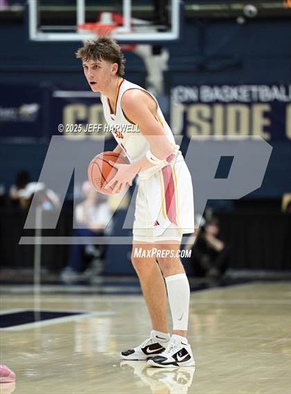 Thumbnail 3 in Shaker Heights vs. Brecksville-Broadview Heights (OHSAA Division 2 Regional Semifinal) photogallery.