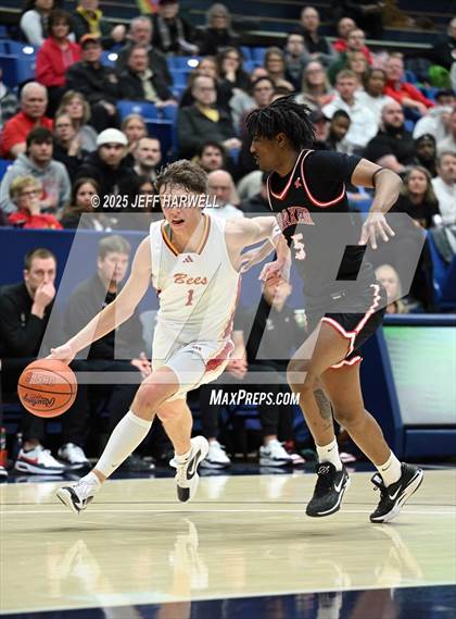 Thumbnail 1 in Shaker Heights vs. Brecksville-Broadview Heights (OHSAA Division 2 Regional Semifinal) photogallery.