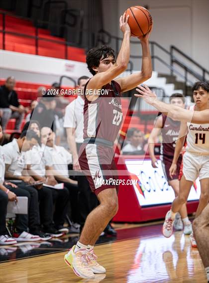 Thumbnail 2 in Mission @ Harlingen (UIL Basketball 6A Bi-District) photogallery.