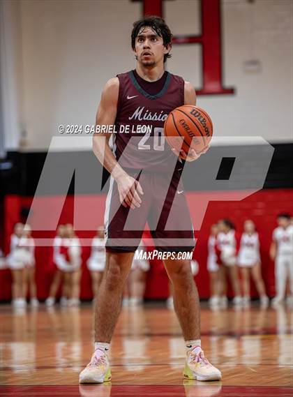 Thumbnail 2 in Mission @ Harlingen (UIL Basketball 6A Bi-District) photogallery.