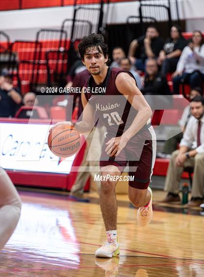 Thumbnail 2 in Mission @ Harlingen (UIL Basketball 6A Bi-District) photogallery.