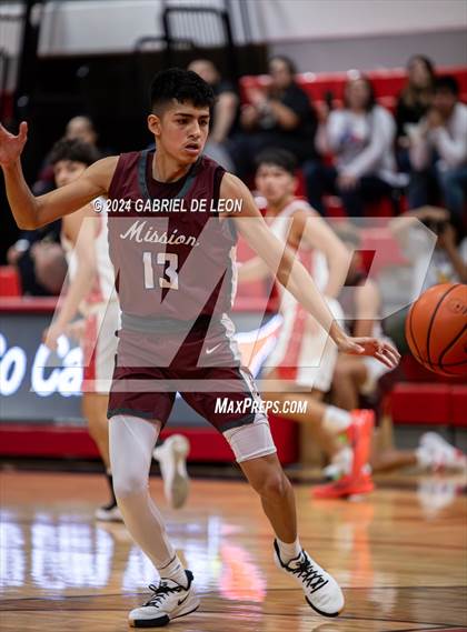 Thumbnail 3 in Mission @ Harlingen (UIL Basketball 6A Bi-District) photogallery.