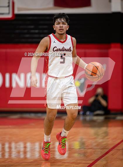 Thumbnail 2 in Mission @ Harlingen (UIL Basketball 6A Bi-District) photogallery.