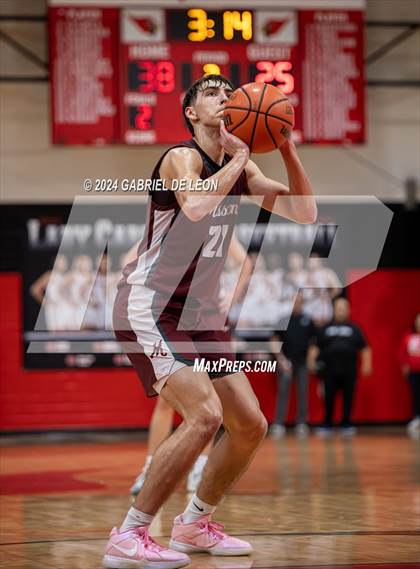 Thumbnail 3 in Mission @ Harlingen (UIL Basketball 6A Bi-District) photogallery.