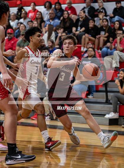 Thumbnail 2 in Mission @ Harlingen (UIL Basketball 6A Bi-District) photogallery.