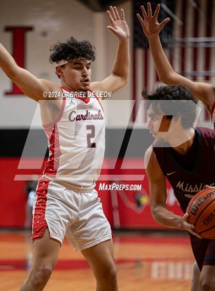 Thumbnail 2 in Mission @ Harlingen (UIL Basketball 6A Bi-District) photogallery.