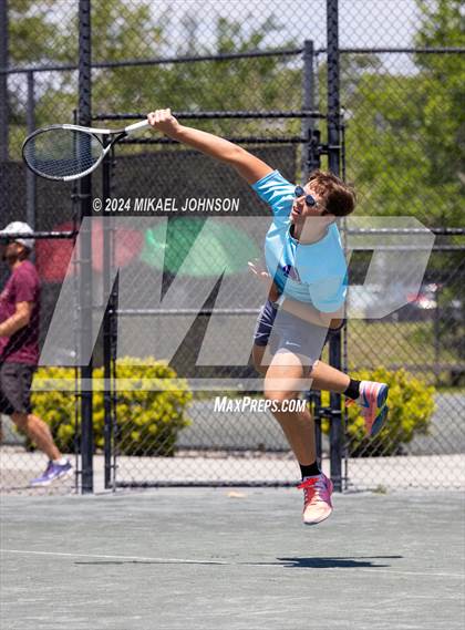 Thumbnail 3 in FHSAA 1A District 4 (Day 2) photogallery.