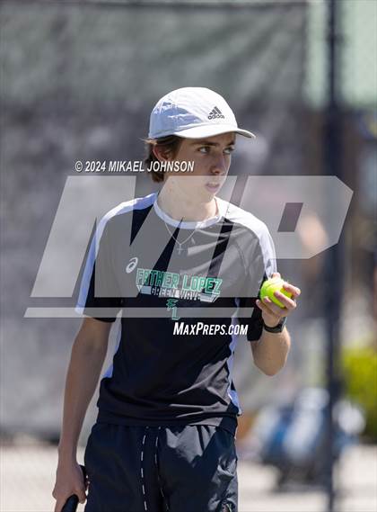 Thumbnail 1 in FHSAA 1A District 4 (Day 2) photogallery.