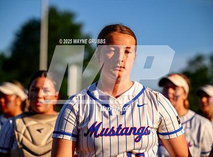 Thumbnail 3 in Grapevine @ Hallsville (UIL 5A D2 State Semifinal) photogallery.