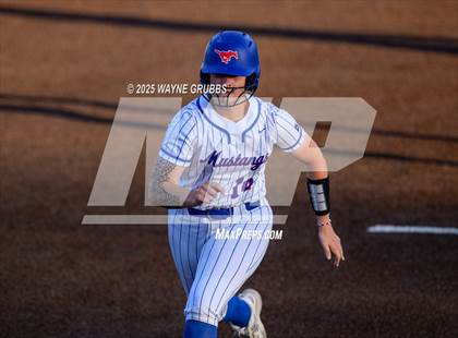 Thumbnail 1 in Grapevine @ Hallsville (UIL 5A D2 State Semifinal) photogallery.