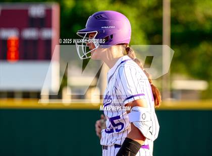 Thumbnail 1 in Grapevine @ Hallsville (UIL 5A D2 State Semifinal) photogallery.