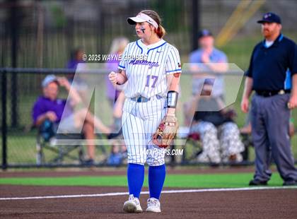 Thumbnail 2 in Grapevine @ Hallsville (UIL 5A D2 State Semifinal) photogallery.