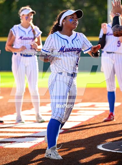Thumbnail 1 in Grapevine @ Hallsville (UIL 5A D2 State Semifinal) photogallery.