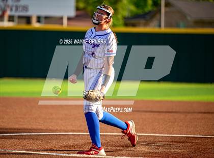 Thumbnail 1 in Grapevine @ Hallsville (UIL 5A D2 State Semifinal) photogallery.
