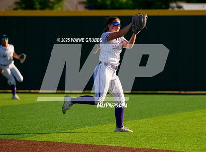 Thumbnail 3 in Grapevine @ Hallsville (UIL 5A D2 State Semifinal) photogallery.