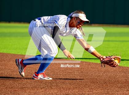 Thumbnail 2 in Grapevine @ Hallsville (UIL 5A D2 State Semifinal) photogallery.