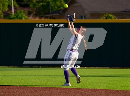 Thumbnail 2 in Grapevine @ Hallsville (UIL 5A D2 State Semifinal) photogallery.