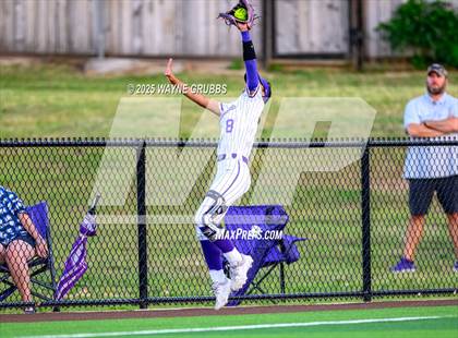 Thumbnail 3 in Grapevine @ Hallsville (UIL 5A D2 State Semifinal) photogallery.