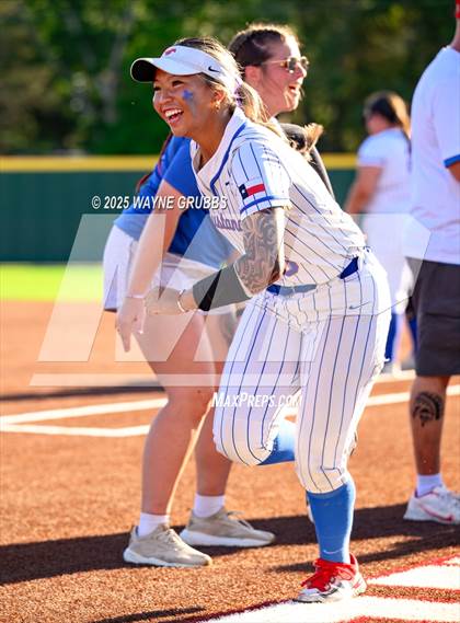 Thumbnail 3 in Grapevine @ Hallsville (UIL 5A D2 State Semifinal) photogallery.