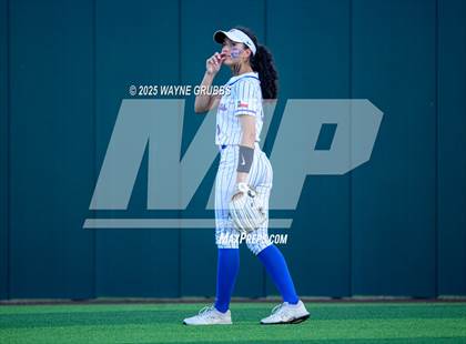 Thumbnail 1 in Grapevine @ Hallsville (UIL 5A D2 State Semifinal) photogallery.