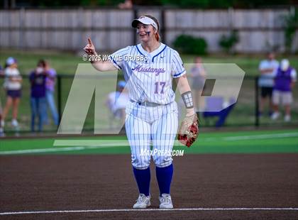 Thumbnail 1 in Grapevine @ Hallsville (UIL 5A D2 State Semifinal) photogallery.