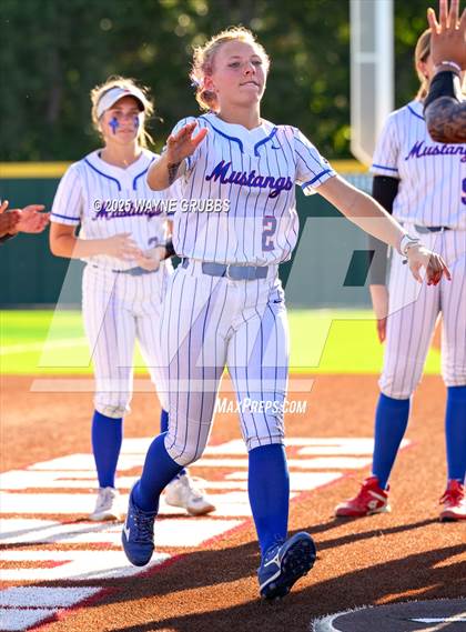 Thumbnail 2 in Grapevine @ Hallsville (UIL 5A D2 State Semifinal) photogallery.