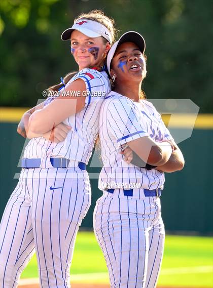 Thumbnail 2 in Grapevine @ Hallsville (UIL 5A D2 State Semifinal) photogallery.