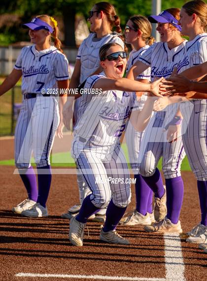 Thumbnail 1 in Grapevine @ Hallsville (UIL 5A D2 State Semifinal) photogallery.