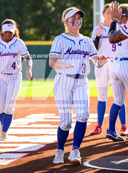 Thumbnail 3 in Grapevine @ Hallsville (UIL 5A D2 State Semifinal) photogallery.