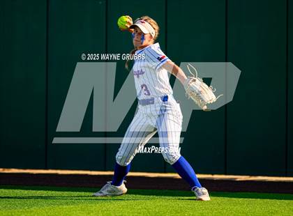 Thumbnail 1 in Grapevine @ Hallsville (UIL 5A D2 State Semifinal) photogallery.