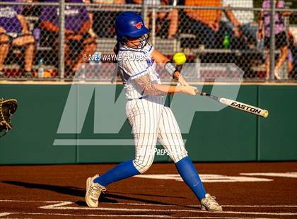 Thumbnail 2 in Grapevine @ Hallsville (UIL 5A D2 State Semifinal) photogallery.