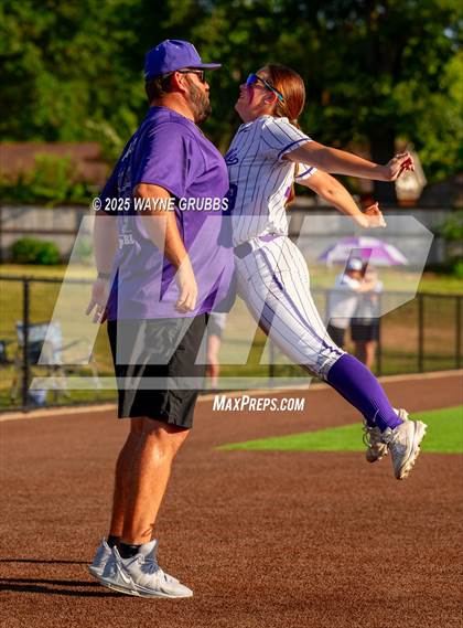 Thumbnail 2 in Grapevine @ Hallsville (UIL 5A D2 State Semifinal) photogallery.