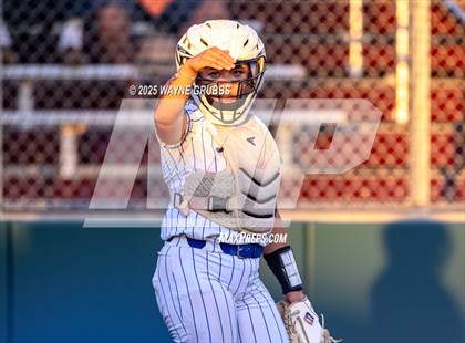 Thumbnail 1 in Grapevine @ Hallsville (UIL 5A D2 State Semifinal) photogallery.
