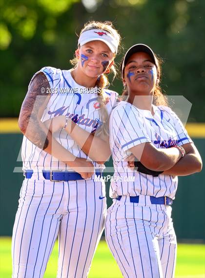 Thumbnail 1 in Grapevine @ Hallsville (UIL 5A D2 State Semifinal) photogallery.