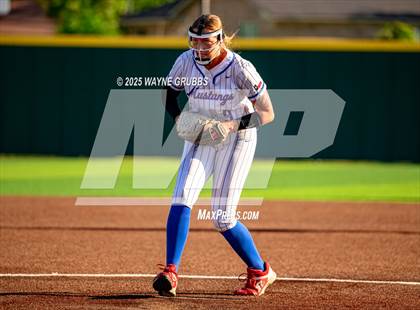 Thumbnail 2 in Grapevine @ Hallsville (UIL 5A D2 State Semifinal) photogallery.