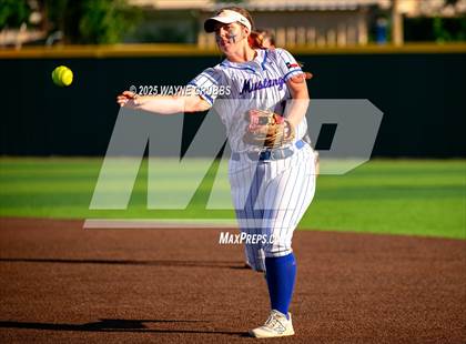 Thumbnail 1 in Grapevine @ Hallsville (UIL 5A D2 State Semifinal) photogallery.