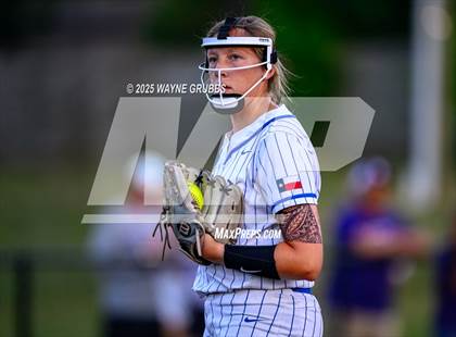 Thumbnail 3 in Grapevine @ Hallsville (UIL 5A D2 State Semifinal) photogallery.